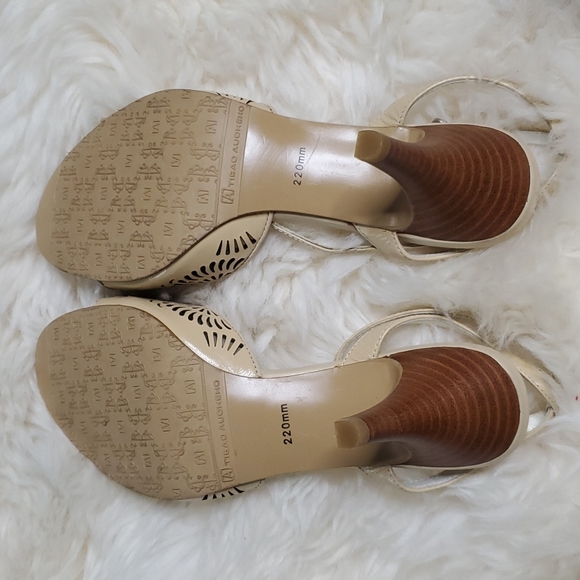 New Tibao Aucheho cut out sandals - Picture 8 of 9